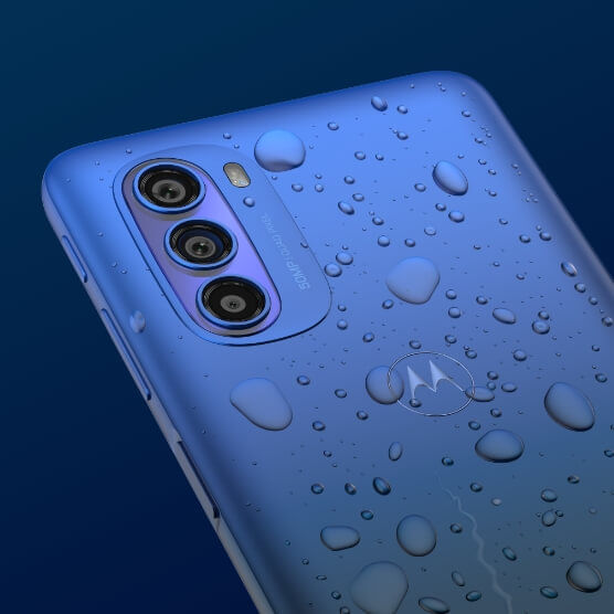 Your phone is protected from spills or light splashes by its water-repellent design5.