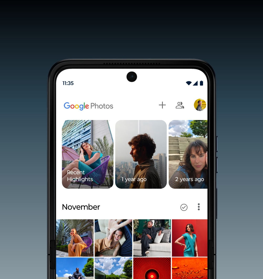 AI搭載、究極の折りたたみ型スマートフォン | motorola razr 50 AI搭載、究極の折りたたみ型スマートフォン | motorola razr 50